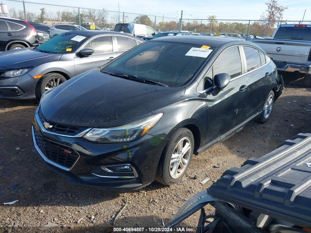 Chevrolet Cruze Lt Auto 2017 1G1BE5SM3H7105392 Image 2