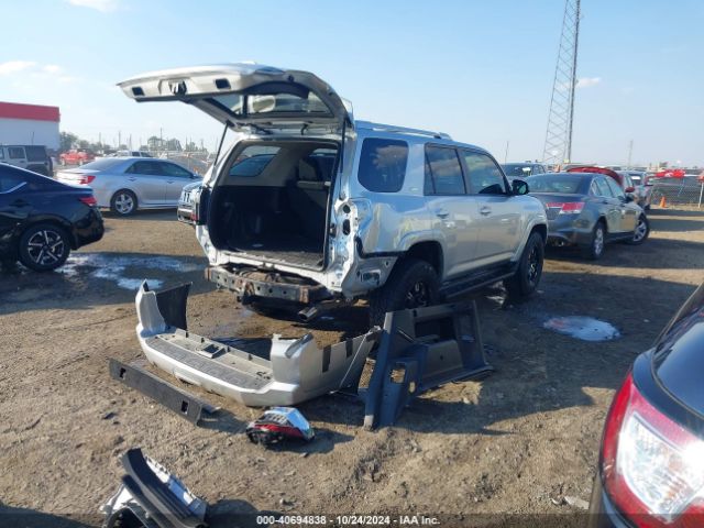 JTEBU5JR3G5291464 Toyota 4RUNNER SR5