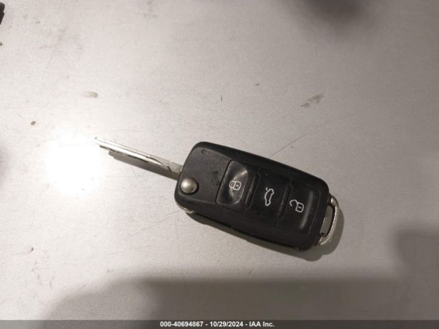 1VWAA7A35JC040073 Volkswagen Passat 2.0t R-line/2.0t S