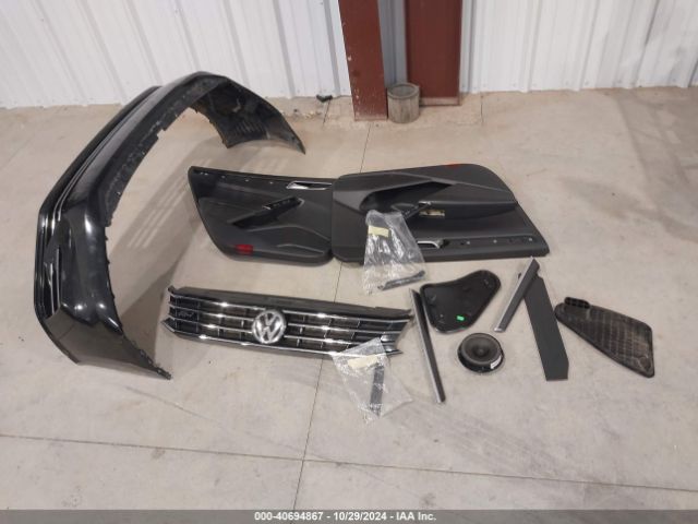 1VWAA7A35JC040073 Volkswagen Passat 2.0t R-line/2.0t S