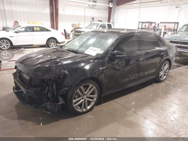 1VWAA7A35JC040073 Volkswagen Passat 2.0t R-line/2.0t S