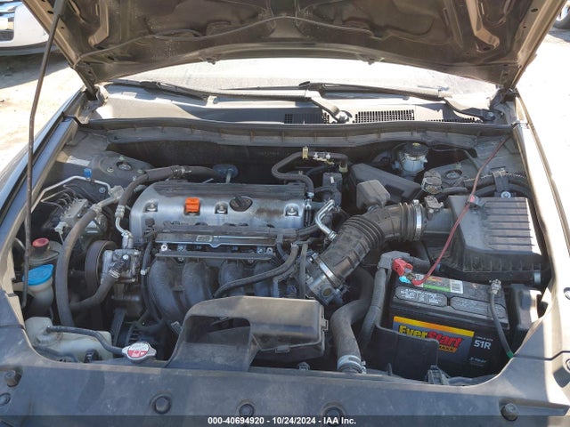 40694920 :رقم المزاد ، 1HGCP2F3XBA116472 vin ، 2011 Honda Accord 2.4 Lx مزاد بيع
