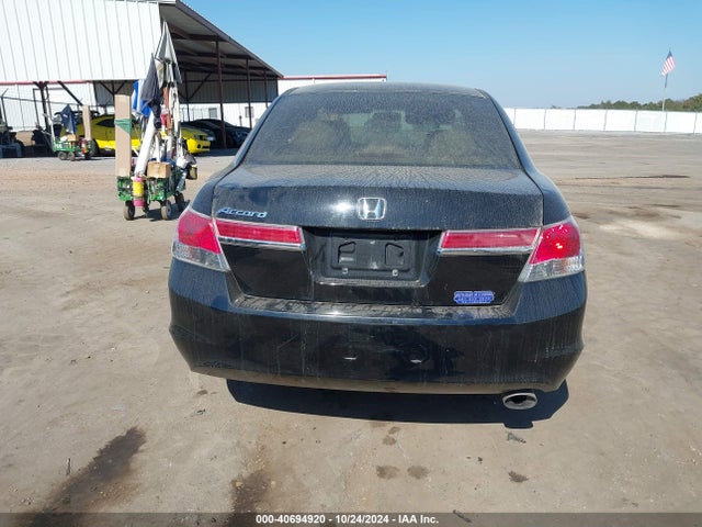40694920 :رقم المزاد ، 1HGCP2F3XBA116472 vin ، 2011 Honda Accord 2.4 Lx مزاد بيع