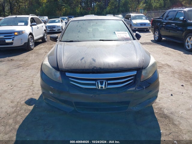40694920 :رقم المزاد ، 1HGCP2F3XBA116472 vin ، 2011 Honda Accord 2.4 Lx مزاد بيع