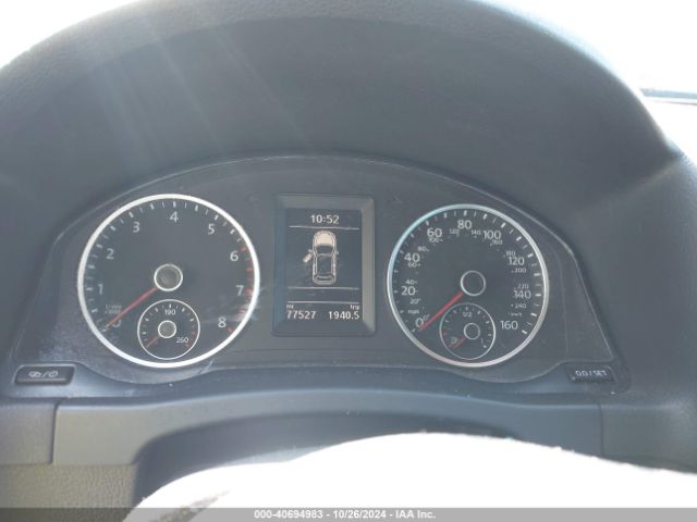 WVGAV3AX0EW058242 Volkswagen Tiguan R-line