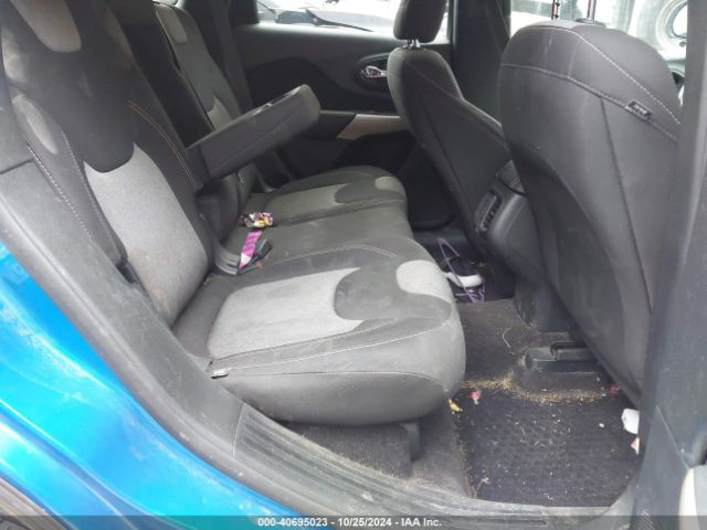 1C4PJMAS6HW621187 Jeep Cherokee Altitude 4x4