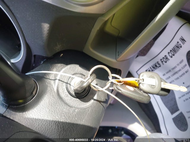 Toyota Tacoma Base V6 2015 3TMLU4EN3FM196275 Image 11