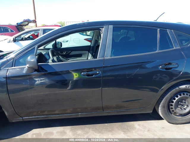 Subaru Impreza 2.0i 2018 4S3GTAA67J3738151 Image 14