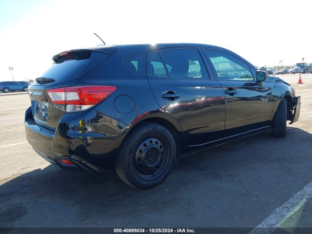 Subaru Impreza 2.0i 2018 4S3GTAA67J3738151 Image 4