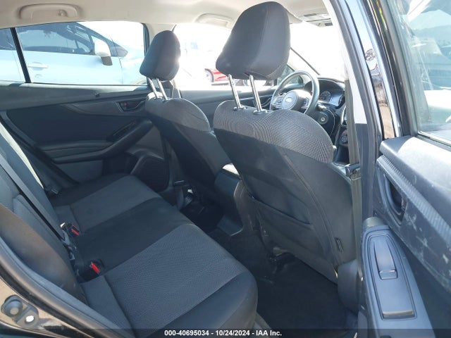 Subaru Impreza 2.0i 2018 4S3GTAA67J3738151 Image 8