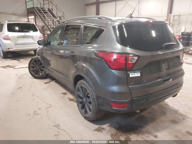 Ford ESCAPE SE 2019 1FMCU9GD4KUC06296 Image 3
