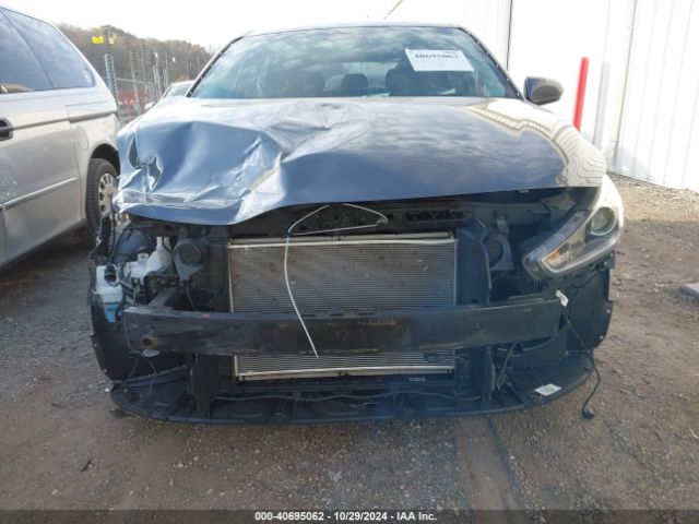 KMHH35LE2JU029990 Hyundai ELANTRA GT