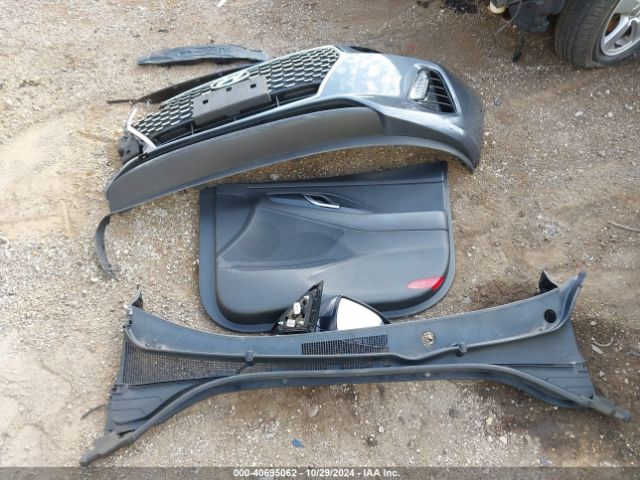 KMHH35LE2JU029990 Hyundai ELANTRA GT