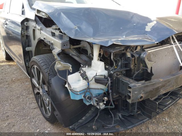 KMHH35LE2JU029990 Hyundai ELANTRA GT