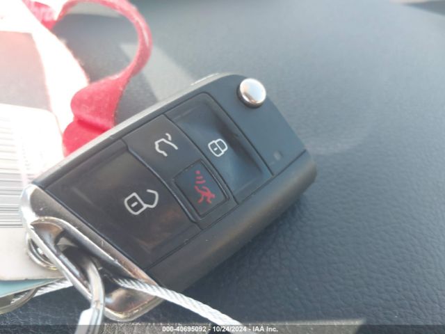 WVWPP7AU1FW902067 Volkswagen E-golf Sel Premium