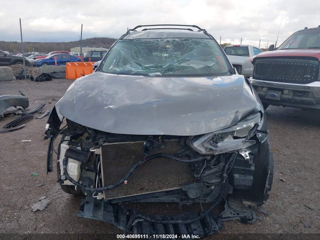 Nissan ROGUE SV 2017 5N1AT2MV1HC826049 Image 13