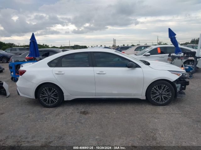 3KPF54AD9PE593041 KIA Forte Gt-line