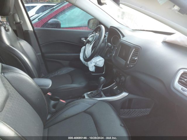 3C4NJCBBXKT699775 Jeep Compass Latitude Fwd