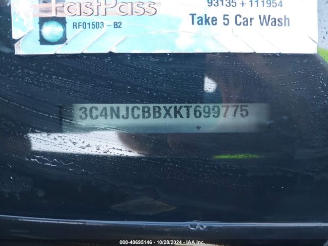 3C4NJCBBXKT699775 Jeep Compass Latitude Fwd