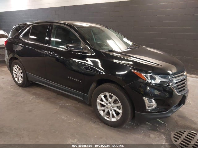 Chevrolet EQUINOX LT 2018 2GNAXSEV8J6305021 Image 1