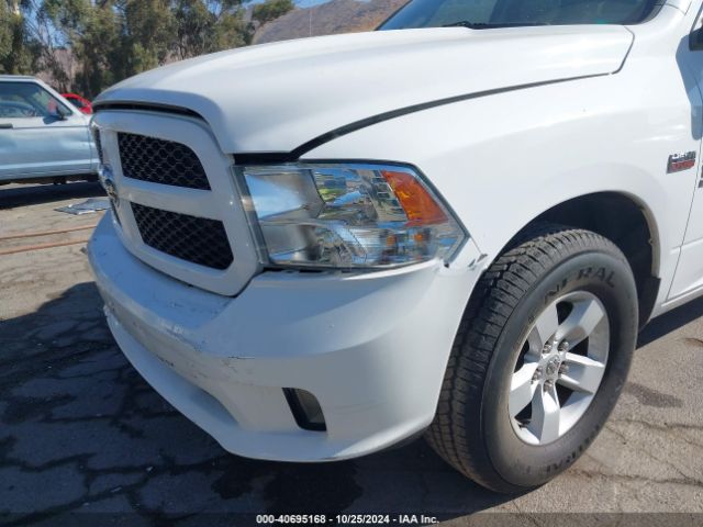 1C6RR6FT5KS515088 RAM 1500 Classic Express  4x2 6'4 Box