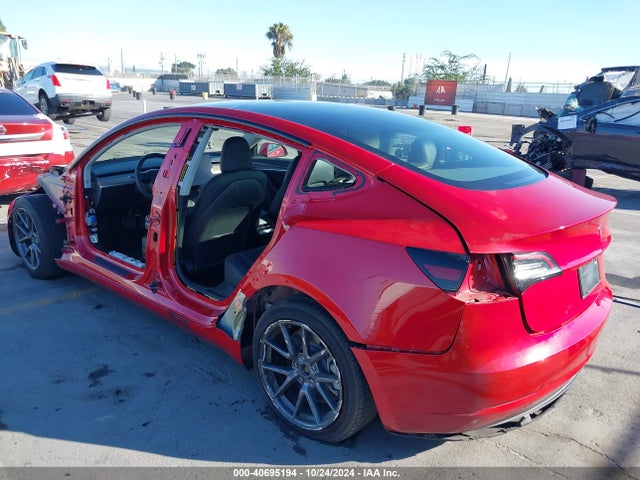 2022 TESLA MODEL 3 5YJ3E1EA7NF338204 Photo 2