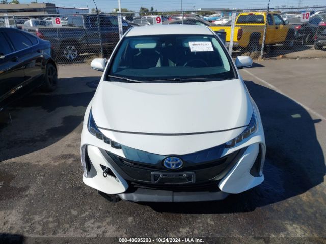 JTDKARFP1J3101675 Toyota Prius Prime Premium