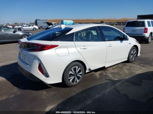 JTDKARFP1J3101675 Toyota Prius Prime Premium