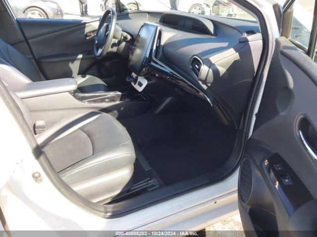 JTDKARFP1J3101675 Toyota Prius Prime Premium