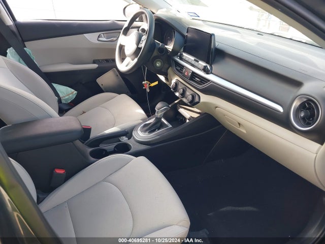 KIA Forte Lxs 2023 3KPF24AD7PE645212 Image 5