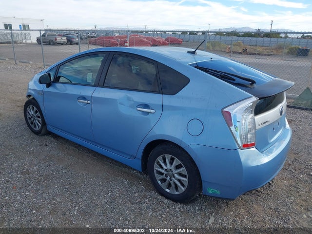 Toyota PRIUS PLUG-IN 2014 JTDKN3DP2E3060371 Image 3