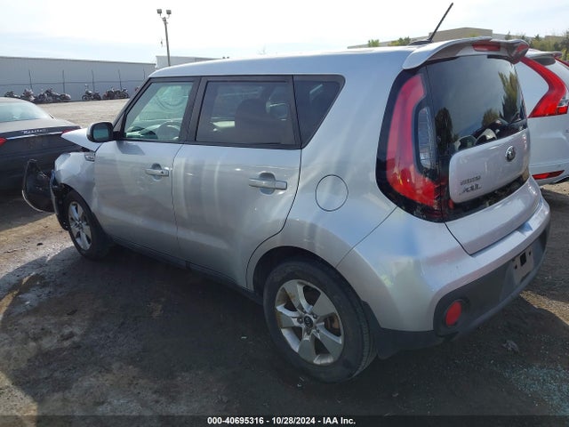 KIA Soul 2017 KNDJN2A22H7430794 Image 3