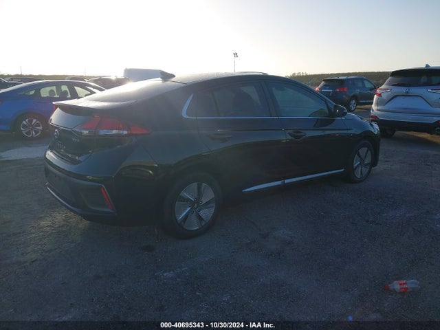 KMHC75LC7NU281446 Hyundai Ioniq Hybrid Se