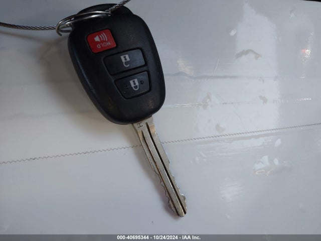 Toyota Prius C Two 2015 JTDKDTB31F1582229 Image 11