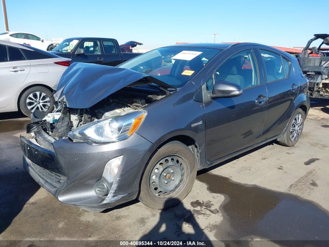 Toyota Prius C Two 2015 JTDKDTB31F1582229 Image 2
