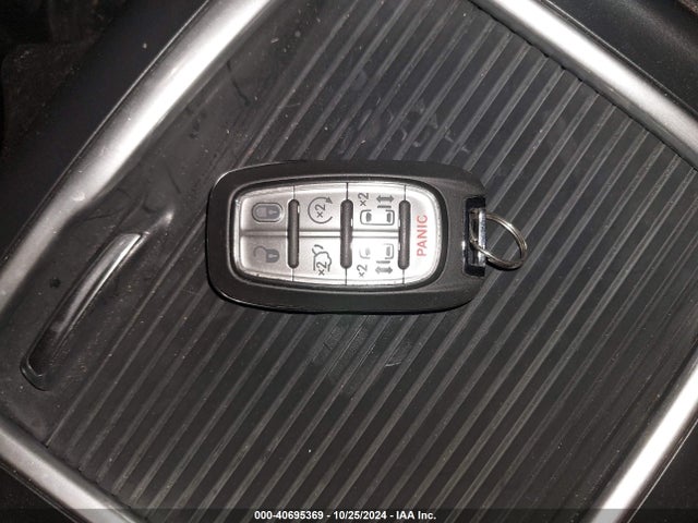 2C4RC1EG5JR157489 Chrysler Pacifica Touring L Plus