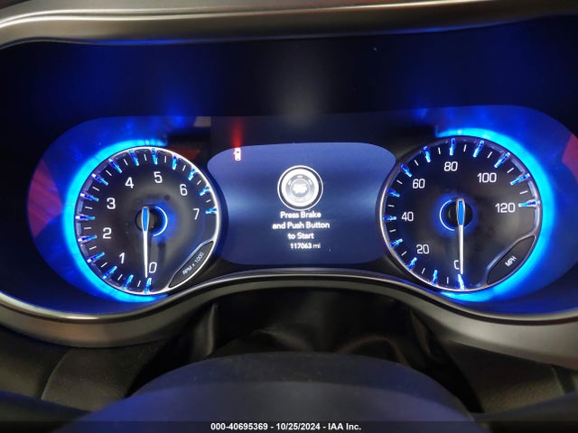 2C4RC1EG5JR157489 Chrysler Pacifica Touring L Plus