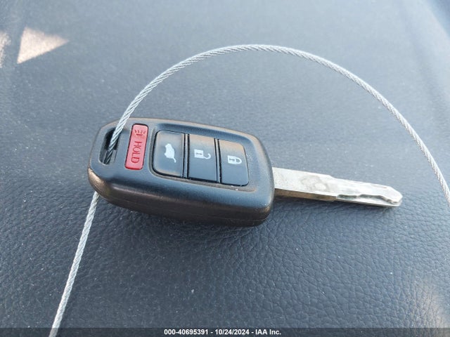 Honda CR-V LX 2018 2HKRW5H30JH415177 Image 11