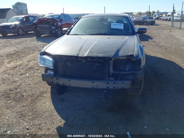 Chrysler 300 Anniversary Edition 2016 2C3CCAAG3GH224489 Image 13