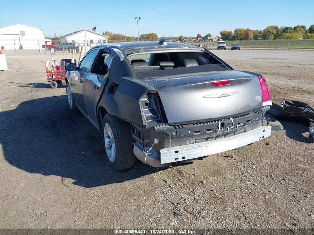 Chrysler 300 Anniversary Edition 2016 2C3CCAAG3GH224489 Image 3