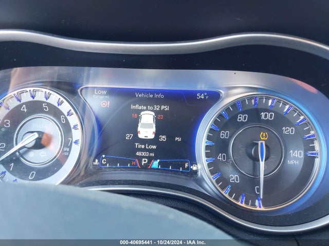 Chrysler 300 Anniversary Edition 2016 2C3CCAAG3GH224489 Image 7