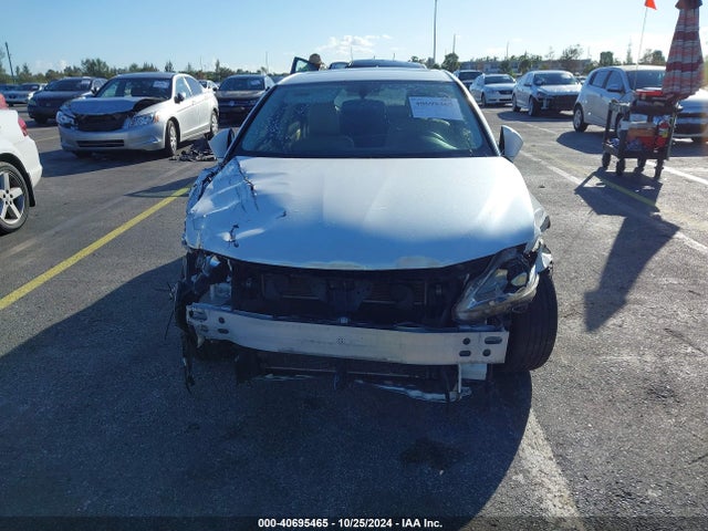 JTHKD5BH2F2226212 Lexus CT 200H