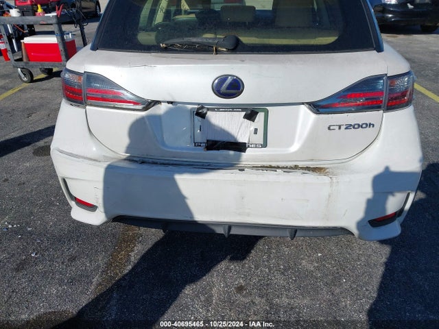JTHKD5BH2F2226212 Lexus CT 200H
