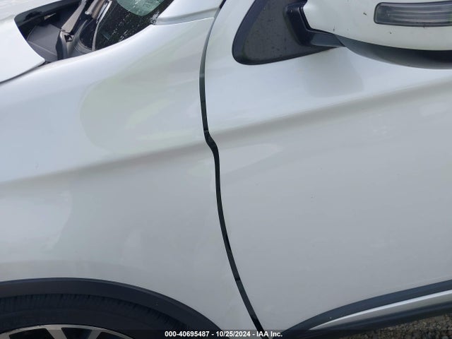 JA4AZ3A38HZ029624 Mitsubishi Outlander Sel