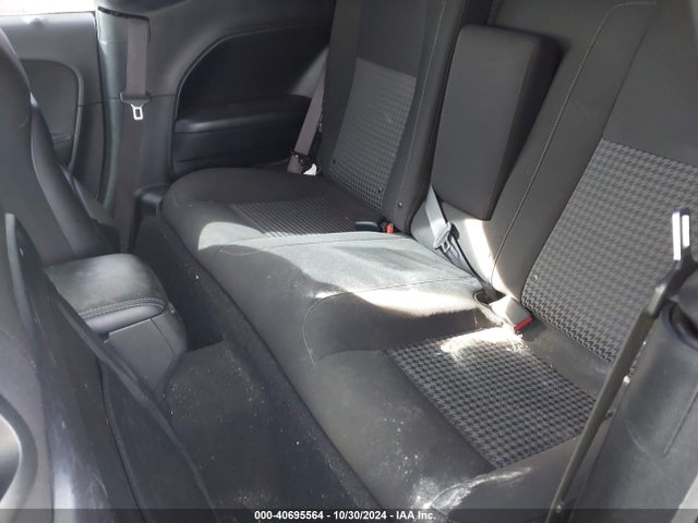 2C3CDZJG2MH610912 Dodge Challenger Gt