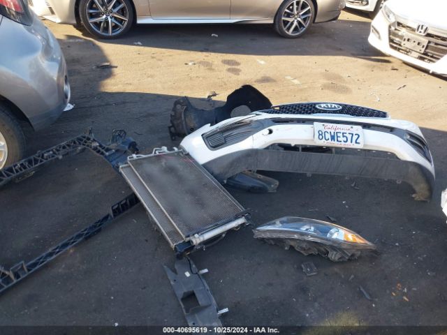 KNDPBCAC1G7879285 KIA Sportage Lx