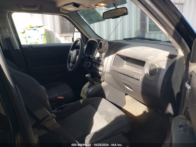 1C4NJPBA1FD342883 Jeep Patriot Altitude Edition
