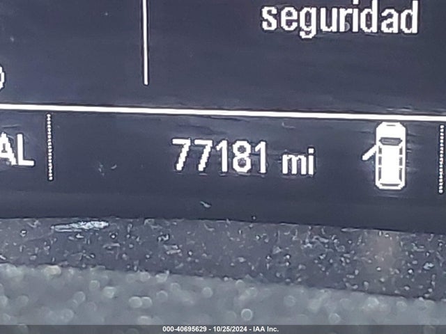 Chevrolet EQUINOX LT 2018 2GNAXJEV2J6247112 Image 16