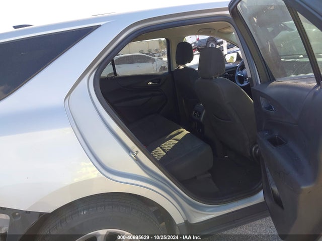 Chevrolet EQUINOX LT 2018 2GNAXJEV2J6247112 Image 8