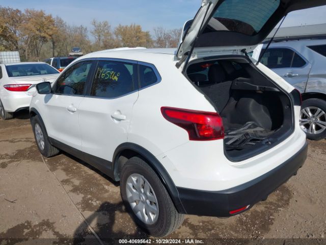 JN1BJ1CP5JW165466 Nissan Rogue Sport S